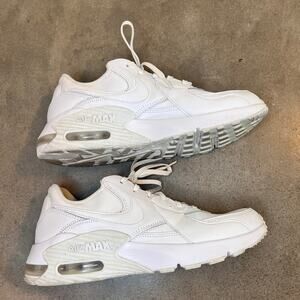 Nike Air Max Excee Triple White sneaker Womens 9 running athletic shoes